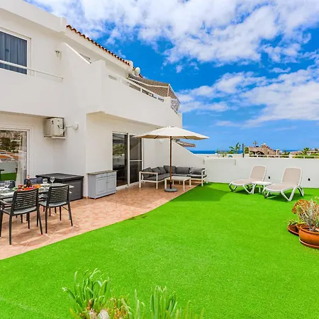 Apartment Huge Sunny Terrace Heated Pool