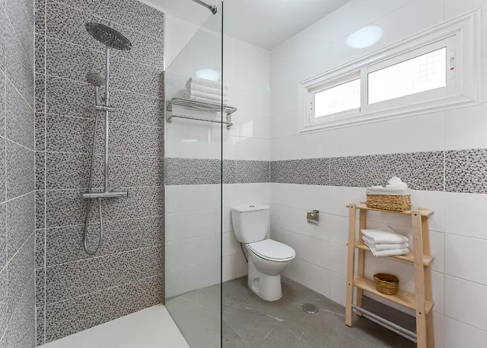 Апартаменты Huge Sunny Terrace Heated Pool Адехе