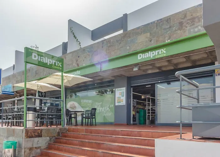 Апартаменты Huge Sunny Terrace Heated Pool Адехе