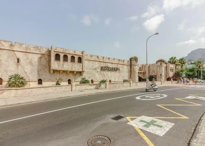 Apartmán Huge Sunny Terrace Heated Pool *