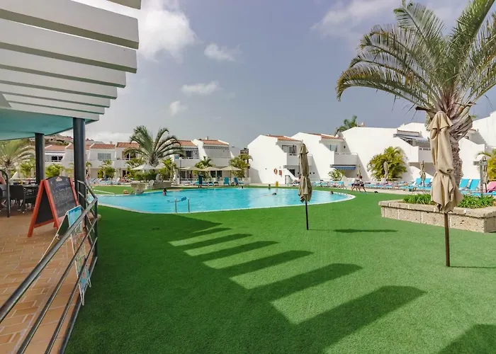 Huge Sunny Terrace Heated Pool Costa Adeje (Tenerife)